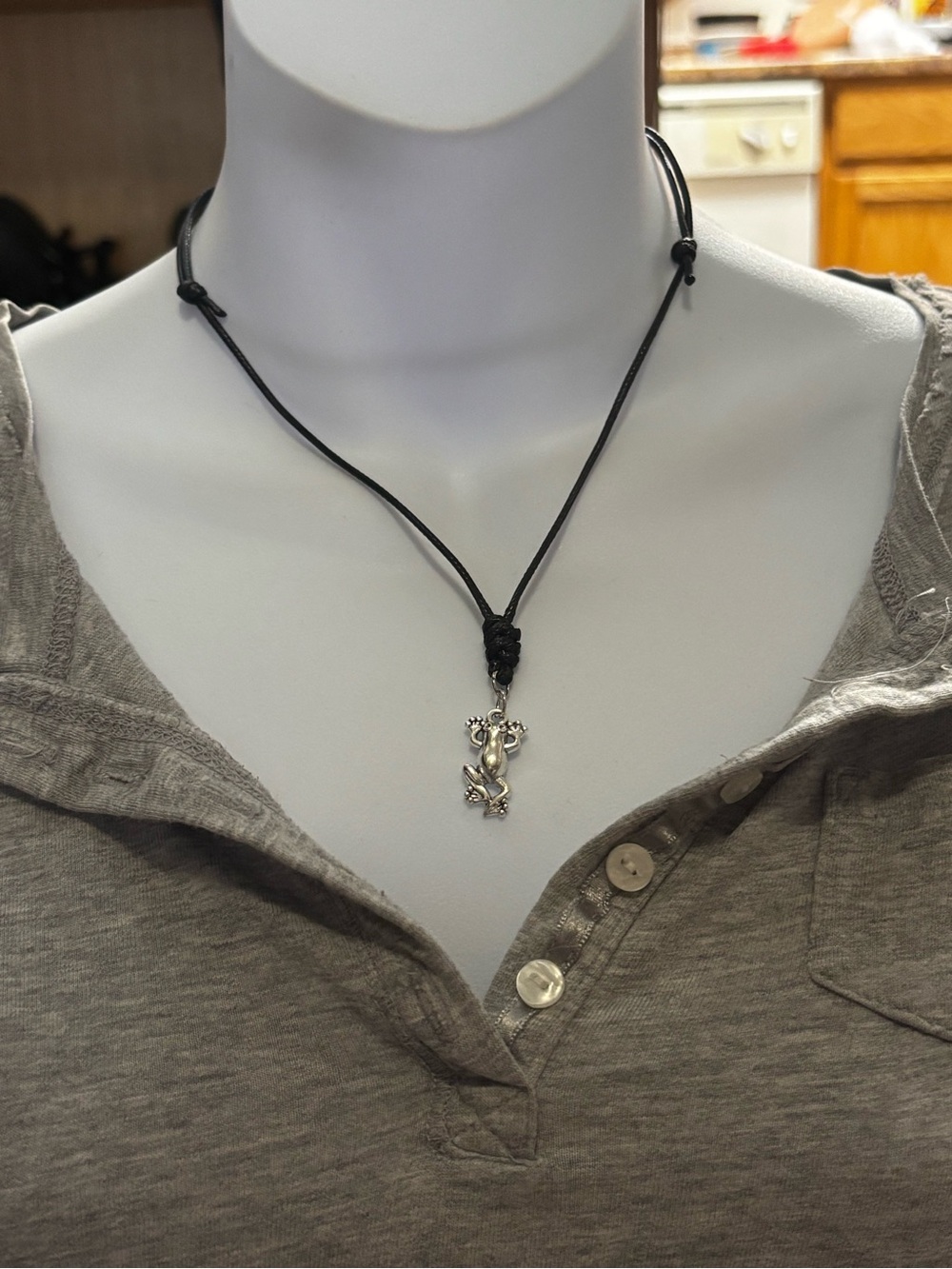 (3 for $10) Black Adjustable Choker Frog Necklace - Picture 3 of 3